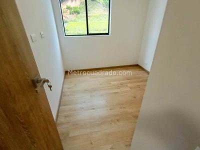 Apartamento de 3 alcobas en venta en Barro Blanco, Rionegro, 76 m² · foto 9 de 13