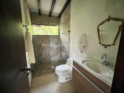 Casa de 4 alcobas en venta en San Antonio, Rionegro, 300 m² · foto 7 de 20
