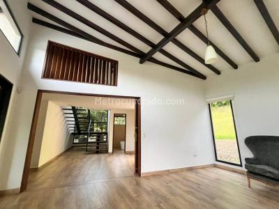 Casa de 4 alcobas en venta en San Antonio, Rionegro, 300 m² · foto 11 de 20