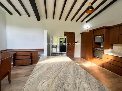 Casa de 4 alcobas en venta en San Antonio, Rionegro, 300 m² · foto 16 de 20