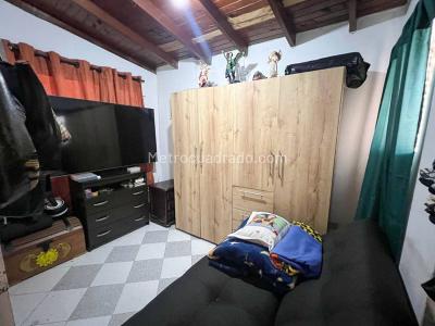 Casa de 4 alcobas en venta en Alto Del Medio, Rionegro, 117 m² · foto 5 de 19