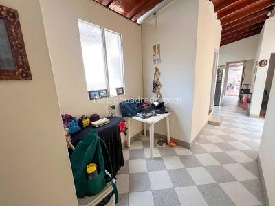 Casa de 4 alcobas en venta en Alto Del Medio, Rionegro, 117 m² · foto 6 de 19