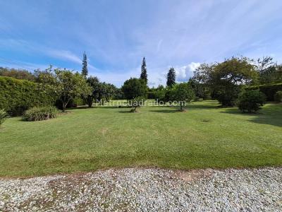 Country house for rent in Llanogrande, Rionegro