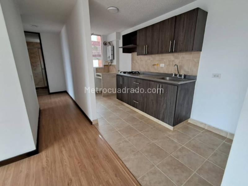 2BR Apartment in Los Colegios (60 m²) - 2