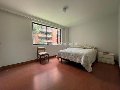 Apartamento de 3 alcobas en venta en El Poblado, Medellín, 210 m² · foto 13 de 20