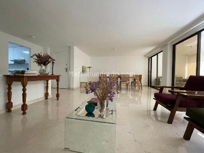 Apartamento de 3 alcobas en venta en El Poblado, Medellín, 210 m² · foto 4 de 20
