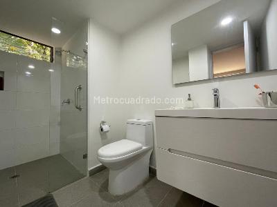 Apartamento de 3 alcobas en venta en El Poblado, Medellín, 210 m² · foto 7 de 20