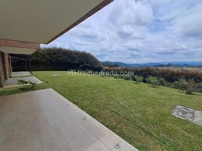 Casa de 5 alcobas en venta en Alcala, Envigado · foto 3 de 20