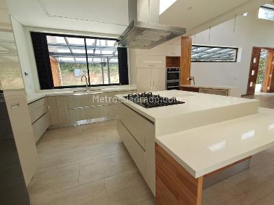Casa de 5 alcobas en venta en Alcala, Envigado · foto 17 de 20