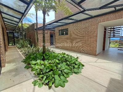 Casa de 5 alcobas en venta en Alcala, Envigado · foto 18 de 20