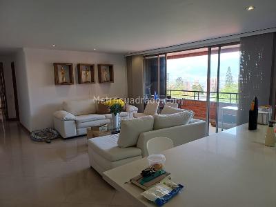 Apartamento de 3 alcobas en arriendo en El Poblado, Medellín, 143 m² · foto 5 de 12