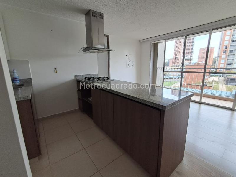 3BR Apartment in Los Colegios (80 m²) - 3