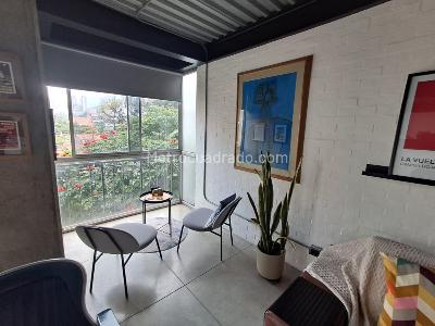 Apartamento en arriendo en El Poblado, Medellín · foto 2 de 13