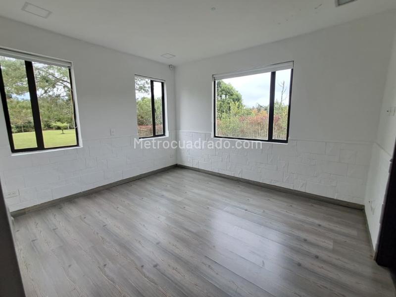 3BR House for Rent in Fizebad (Retiro) with Terrace - 6