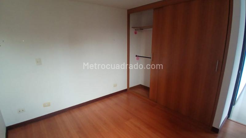 1BR Apartment in Belen Loma De Los Bernal (65 m²) - 4