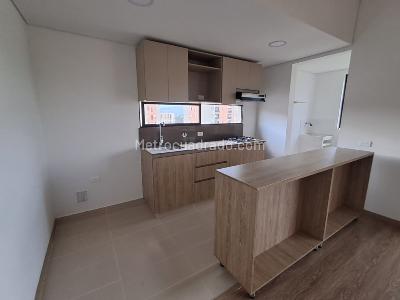 Apartamento de 3 alcobas en venta en Los Colegios, Rionegro, 90 m² · foto 2 de 16