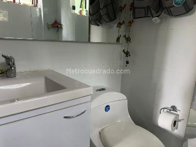 Apartamento de 2 alcobas en venta en El Poblado, Medellín, 96 m² · foto 5 de 20
