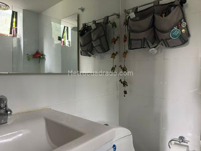 Apartamento de 2 alcobas en venta en El Poblado, Medellín, 96 m² · foto 6 de 20