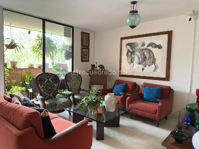 Apartamento de 2 alcobas en venta en El Poblado, Medellín, 96 m² · foto 19 de 20