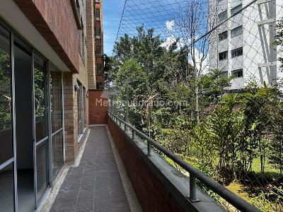 Apartamento de 3 alcobas en venta en Loma Del Chocho, Envigado, 112 m² · foto 5 de 20