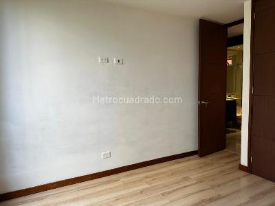 Apartamento de 3 alcobas en venta en Loma Del Chocho, Envigado, 112 m² · foto 17 de 20