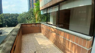 Apartamento de 2 alcobas en venta en Belen Loma De Los Bernal, Medellín, 62 m² · foto 5 de 13