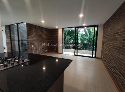 Apartamento de 1 alcoba en arriendo en Altos Del Poblado, Medellín, 67 m² · foto 1 de 18