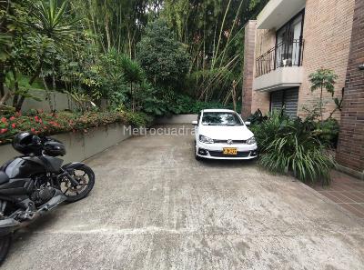 Apartamento de 1 alcoba en arriendo en Altos Del Poblado, Medellín, 67 m² · foto 7 de 18
