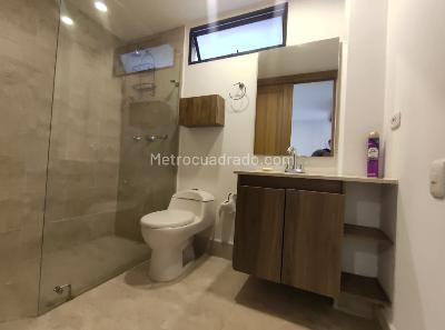 Apartamento de 1 alcoba en arriendo en Altos Del Poblado, Medellín, 67 m² · foto 9 de 18