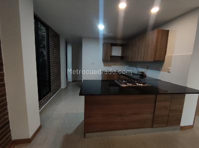 Apartamento de 1 alcoba en arriendo en Altos Del Poblado, Medellín, 67 m² · foto 10 de 18