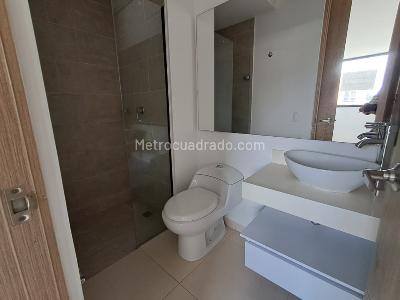 Apartamento de 2 alcobas en venta en Barro Blanco, Rionegro, 66 m² · foto 10 de 18