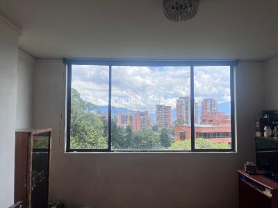 Apartamento de 3 alcobas en venta en El Poblado, Medellín, 123 m² · foto 5 de 20