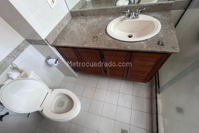 Apartamento de 3 alcobas en venta en El Poblado, Medellín, 123 m² · foto 14 de 20