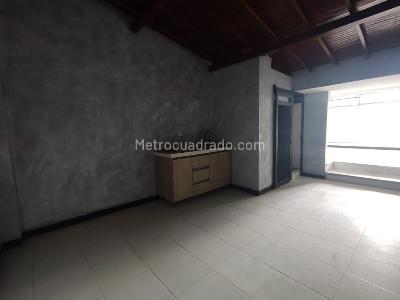 Casa en arriendo en El Poblado, Medellín · foto 2 de 20