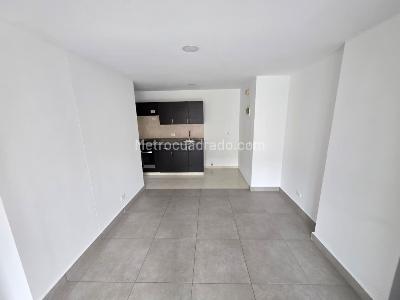 Apartamento de 3 alcobas en venta en El Poblado, Medellín, 73 m² · foto 4 de 14