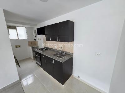 Apartamento de 3 alcobas en venta en El Poblado, Medellín, 73 m² · foto 5 de 14