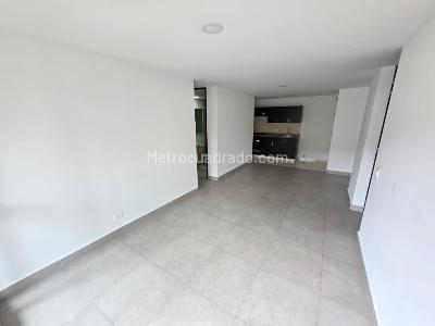 Apartamento de 3 alcobas en venta en El Poblado, Medellín, 73 m² · foto 6 de 14