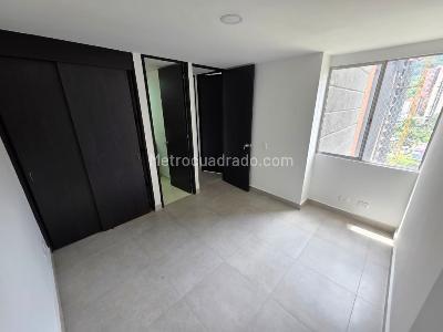 Apartamento de 3 alcobas en venta en El Poblado, Medellín, 73 m² · foto 8 de 14