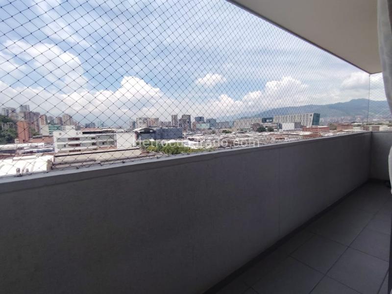 2BR Apartment in El Poblado (65 m²)