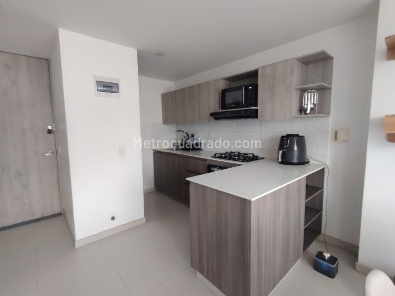 2BR Apartment in El Poblado (65 m²) - 4