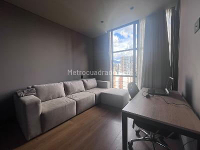 Apartamento de 2 alcobas en venta en El Poblado, Medellín, 122 m² · foto 11 de 14