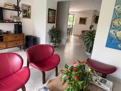 Apartamento de 2 alcobas en arriendo en El Poblado, Medellín, 145 m² · foto 4 de 17