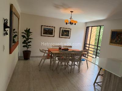 Apartamento de 2 alcobas en arriendo en El Poblado, Medellín, 145 m² · foto 7 de 17