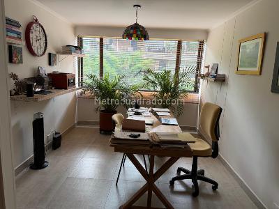 Apartamento de 2 alcobas en arriendo en El Poblado, Medellín, 145 m² · foto 14 de 17