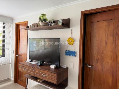 Apartamento de 2 alcobas en arriendo en El Poblado, Medellín, 145 m² · foto 16 de 17