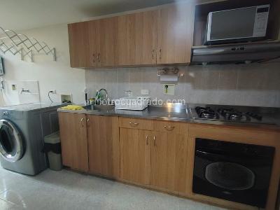 Apartamento de 3 alcobas en arriendo en El Poblado, Medellín, 92 m² · foto 4 de 13