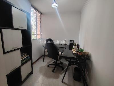 Apartamento de 3 alcobas en arriendo en El Poblado, Medellín, 92 m² · foto 12 de 13