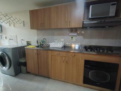 Apartamento de 3 alcobas en arriendo en El Poblado, Medellín, 92 m² · foto 4 de 13