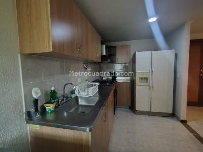 Apartamento de 3 alcobas en arriendo en El Poblado, Medellín, 92 m² · foto 5 de 13