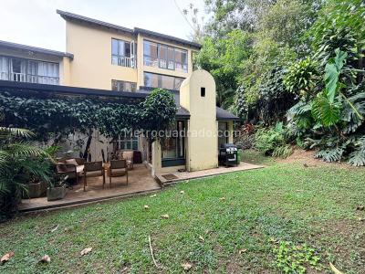 Casa de 4 alcobas en arriendo en El Poblado, Medellín, 260 m² · foto 2 de 20